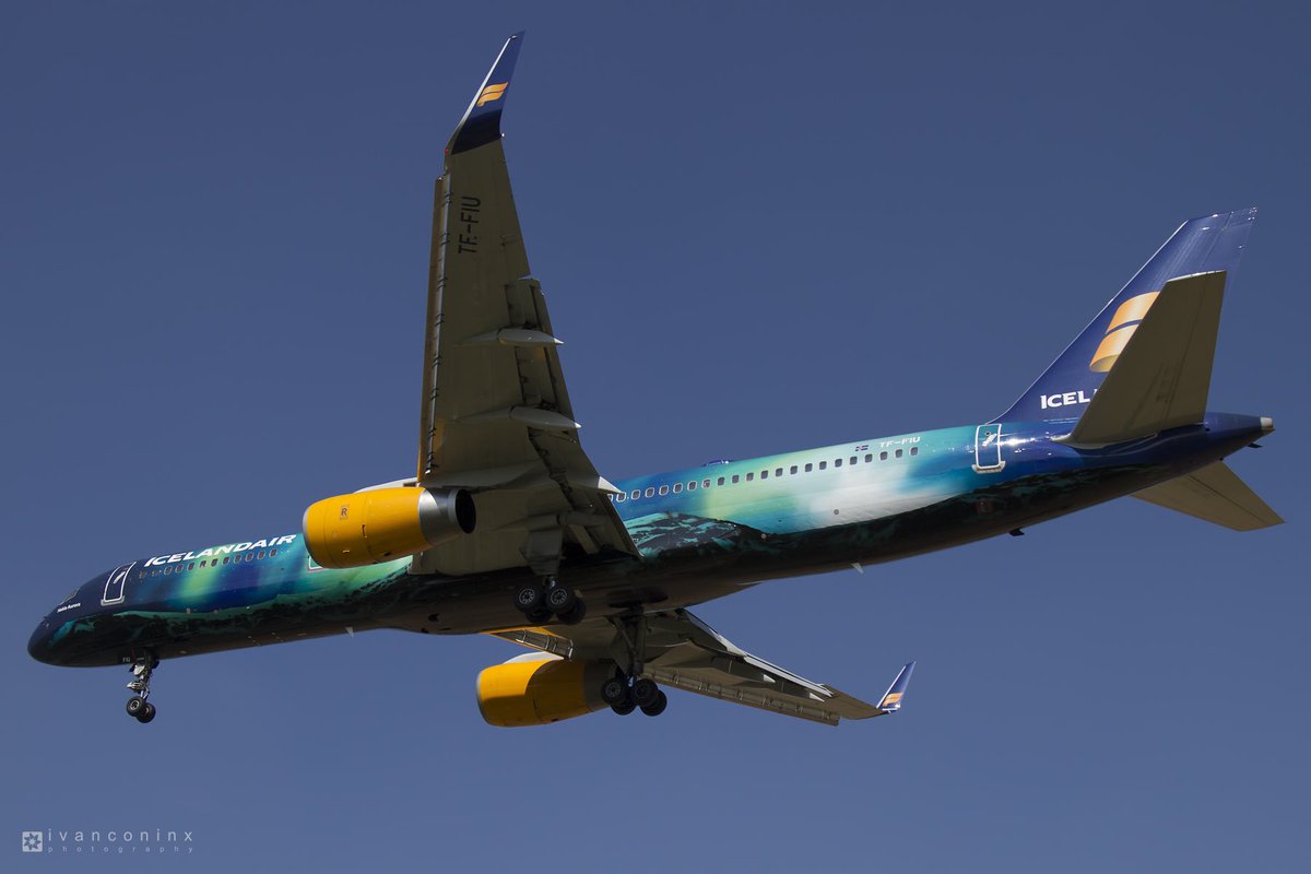 ivanconinx's tweet photo. After being stored in Iceland for more than eight months, it’s good to see that @Icelandair has put the magnificent B752 TF-FIU ‘Hekla Aurora’ back into service today with flights to London and New York 🇮🇸🛫🛬🇬🇧🛫🛬🇮🇸🛫🛬🇺🇸 #icelandair #heklaaurora #mystopover #avgeek https://t.co/Ckg31KUxvh