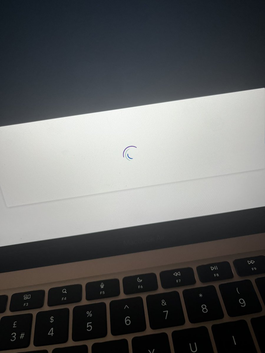 GeorginaSian's tweet photo. Not AGAIN 😩 Ticketmaster https://t.co/3MktHVM9v8