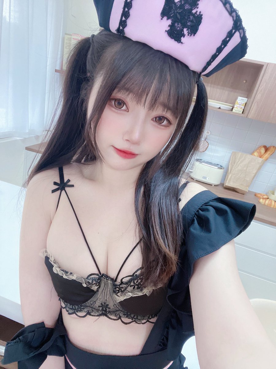 這次的女僕活動在7/15前參加
會額外獲得願願私下更衣版的隱藏照片唷💜

有喜歡的話趕快私訊⬇️
我的官LINE：@374stfei
lin.ee/6KmlxTO

#官line專屬隱藏活動