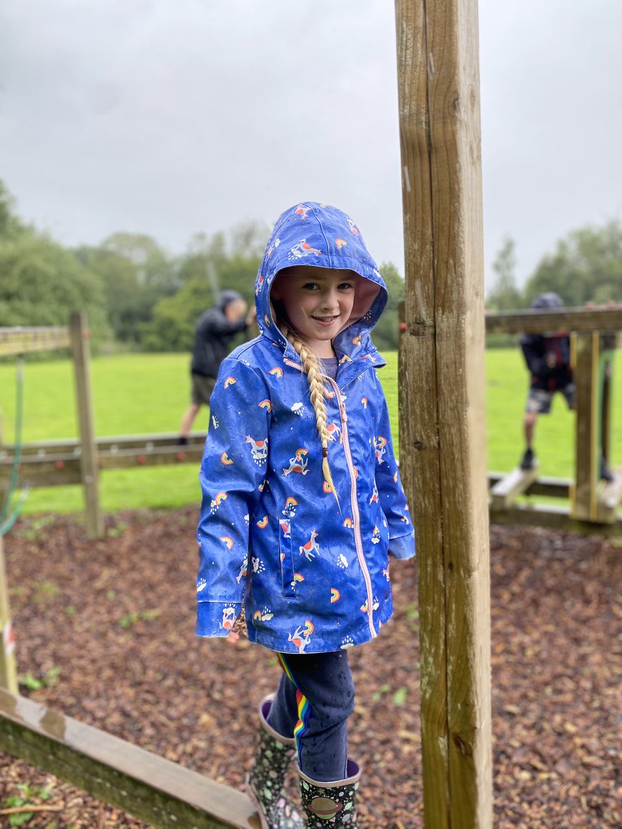 Castleway3's tweet photo. The rain isn’t going to stop us! 🌳 #Year2Residential #Burwardsley #WeAreHavingFun @conwaycentre @WeAreCastleway 🌈 https://t.co/1PQQOHjrC6