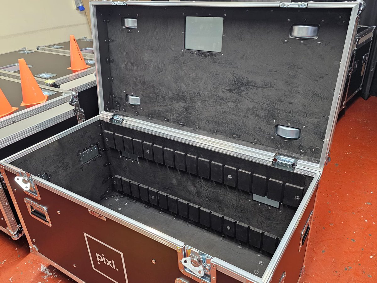 5Star_Cases tweet picture