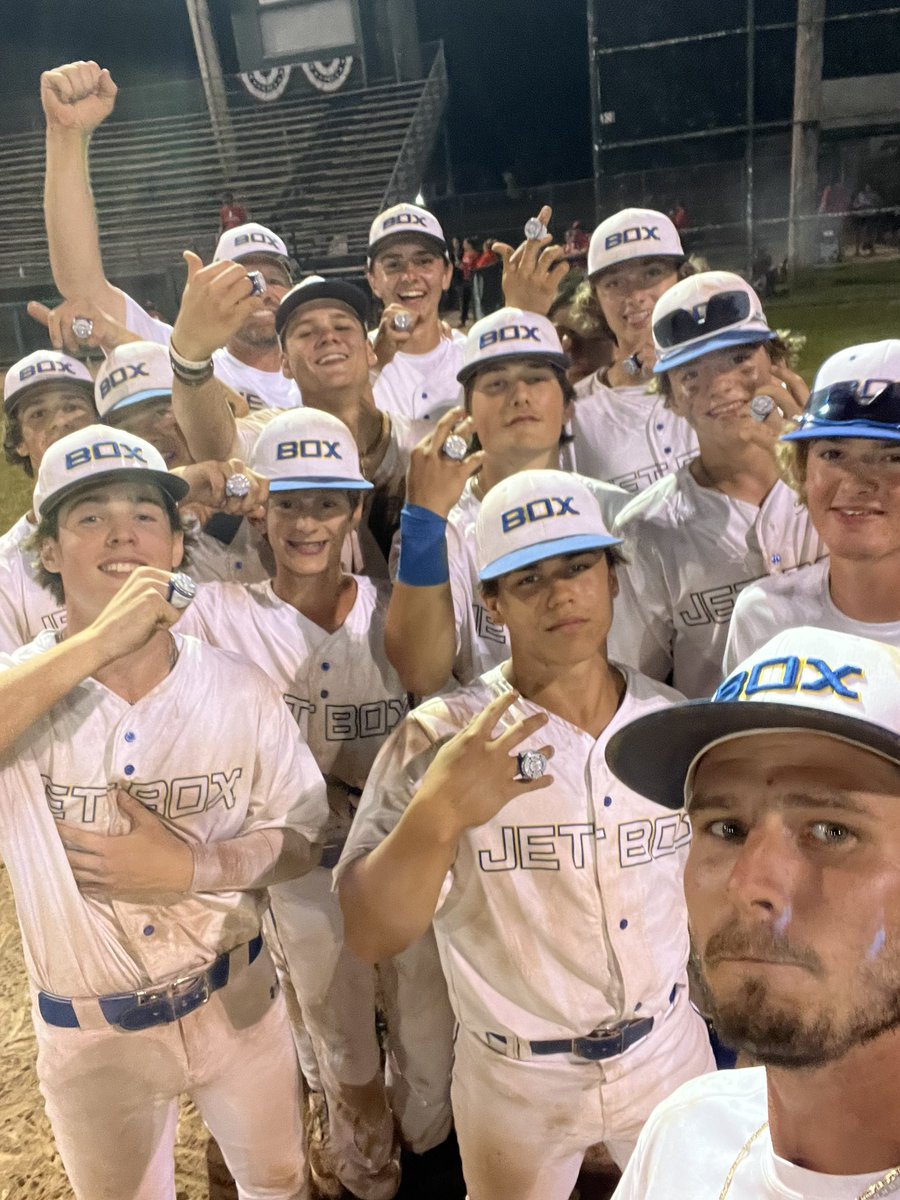Coach_Benner's tweet photo. THESE BOYS DONT BACK DOWN! 3 games yesterday, including a 14 inning championship win! these young men showed mental toughness and GRIT to outlast the opponents! Proud doesn’t even begin to describe it!

Now, let’s go get em in Nashville gentlemen @JetBoxStratton @CoachMStratton https://t.co/3FQtihfRrO