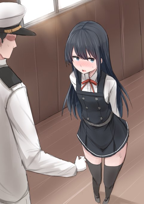 お題の提督の前で漏れそうでお尻を抑えている朝潮ちゃん。 