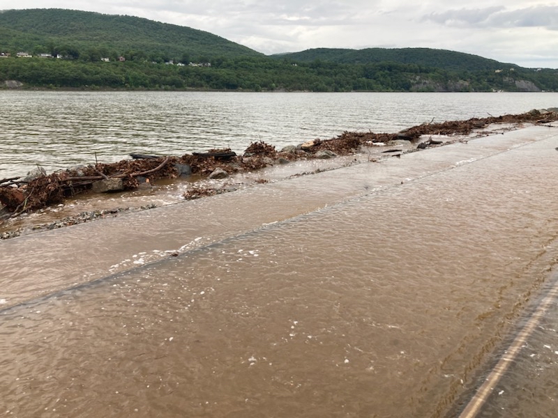 Metro-North Railroad tweet media