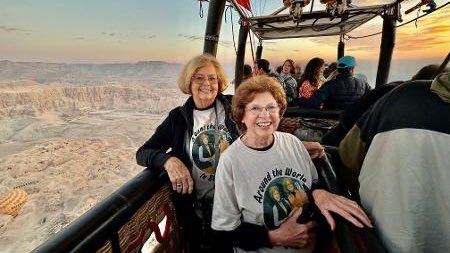 choquei's tweet photo. 🚨MUNDO: Aos 81 anos, melhores amigas dão a volta ao mundo em 80 dias e visitam 18 países juntas. https://t.co/xuDorK7qG7
