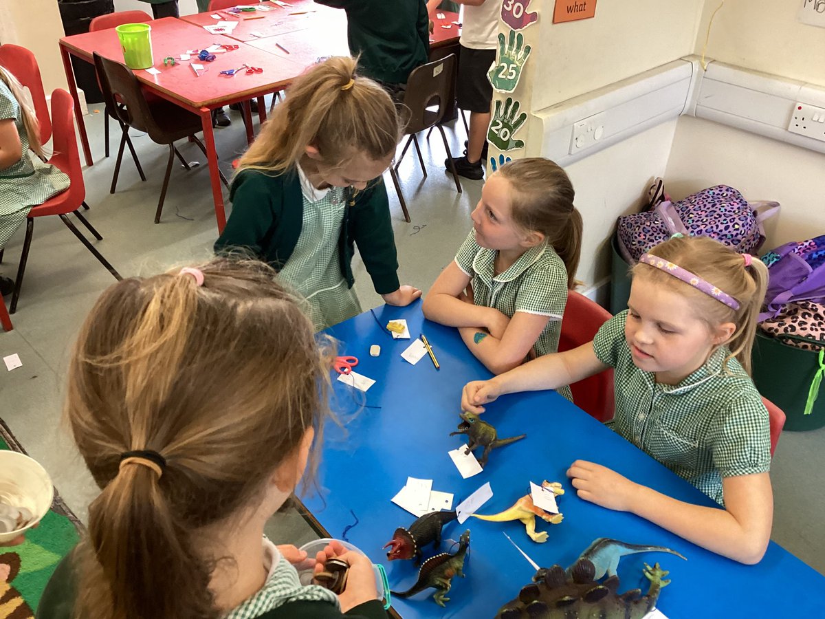 PrimaryClutton's tweet image. Maple Class have been busy ‘shopping’ today! #money