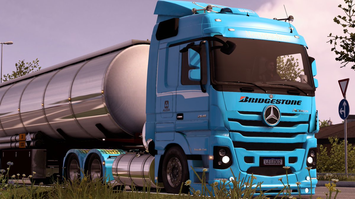 AlexejBonet's tweet image. #ets2 #Mercedes #actros