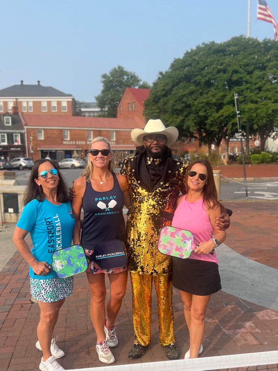 EastportPB's tweet photo. Pickleball in downtown Annapolis, Maryland. We play on historic streets and meet the most interesting people.
#EastportPickleball
#PaddleUpGameOn
#pickleballsara
#visitannapolis
#pickleball 
@eastportpickleball https://t.co/PA5u9RT1Mt