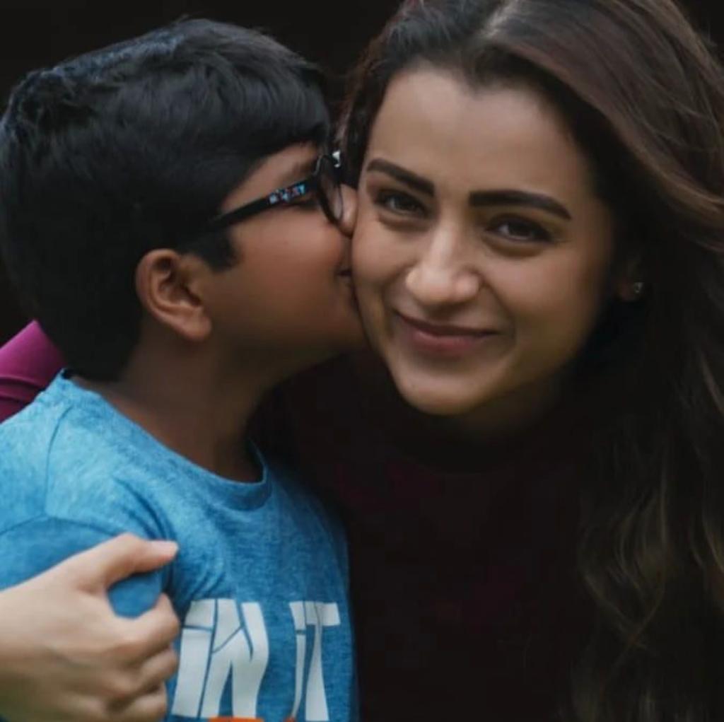 F0rKRESakAERNR8?format=jpg&name=medium