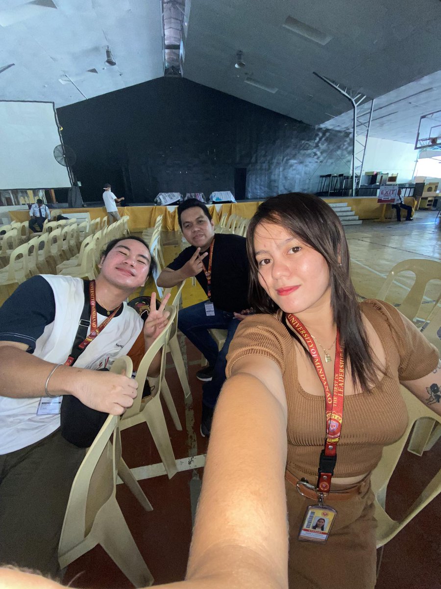 xanniemurillo's tweet photo. Got our ID's 🫰 Officially Enrolled ❤️
#GoforGoals #WorkingStudent💪 https://t.co/sLav0OUsg2