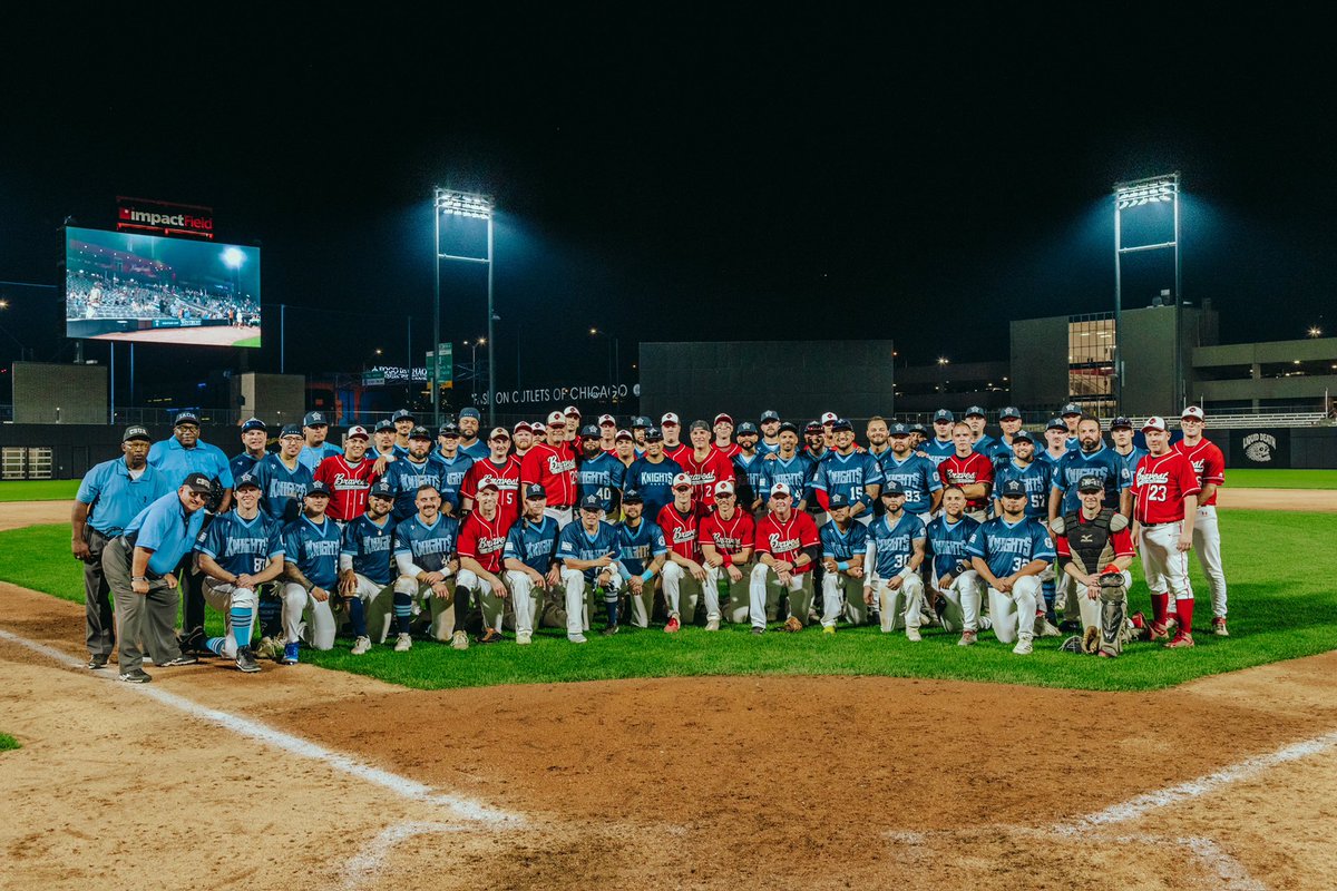 CPDKnights's tweet photo. Thank you to @TheChicagoDogs for hosting our 5th Annual Charity Baseball Classic. It was awesome to see all the support for both CPD and CFD.
We can’t wait for our rematch at Wrigley Field. Date coming soon.
Stay tuned. 👮🏻♂️⚾️👨🏻🚒
#charitybaseball #impactfield https://t.co/LXnqb9nFzq