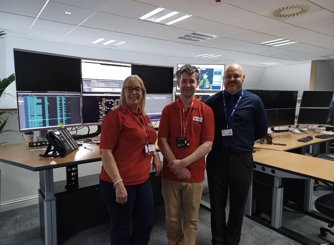 BRC_ERScotland's tweet photo. Our West Emergency Response Volunteers &amp; Staff recently visited the @ssencommunity Distribution Control Centre in Perth, gaining a valuable insight of operational demands including how SSEN effectively deliver electricity to millions of homes across parts of Scotland. https://t.co/L2H802yegF