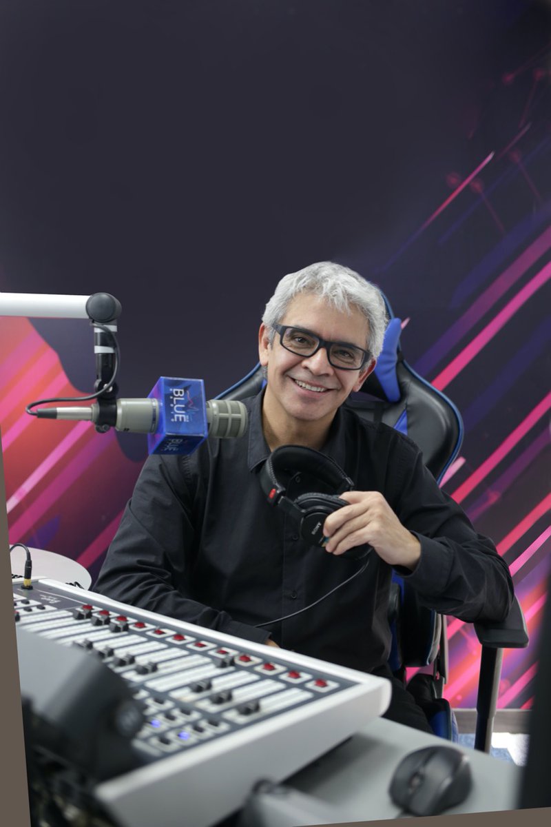 ¡Lunes de buena música en tu #ENCUENTRO con <a href="/diegooquendos/">Diego Oquendo</a>! 🎶

Pásate a #BlueRadio 101.3 #Quito y blueradio.ec 📻🎙️
