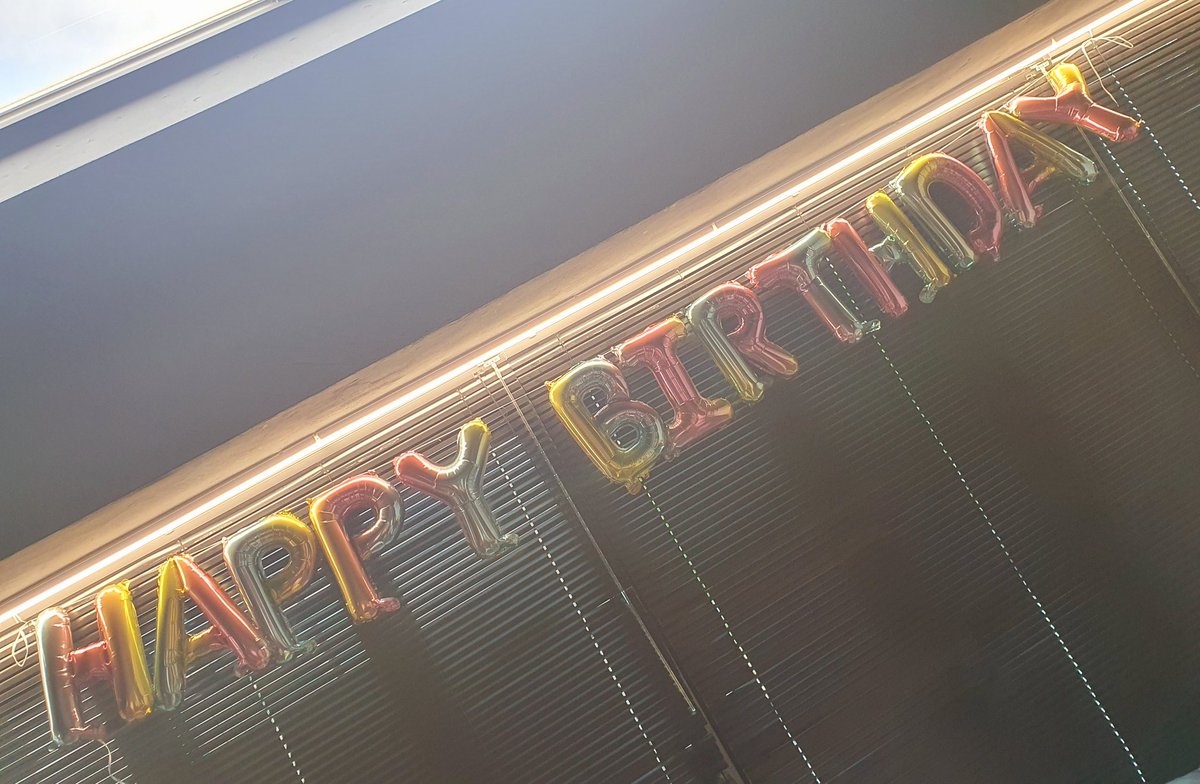 mochi_drama's tweet photo. Boun🎂🎂🎉HappyBirthday🎉

분~~~ 생일 축하해요~~~!!^^
덕분에 짝꿍도 생기고, 맛있는 음식도 먹고, 즐거운 하루를 보냈어요~
분이도 행복한 하루 보내요~~~^^

#KoreaBroccoli
#HappyBirthdayBoun
#Boun_없는_생일파티
#BounBirthdayParty
#HappyBounDay https://t.co/G7RFdIKJnU