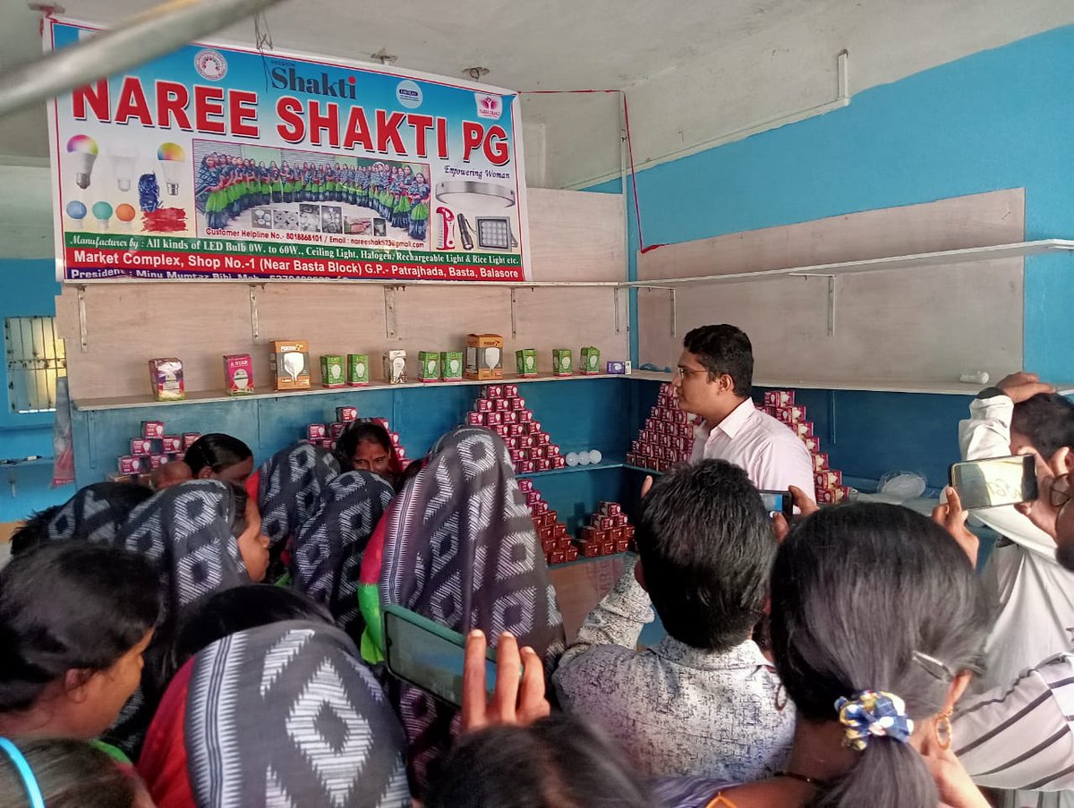 BDOBASTA's tweet photo. Joint Grievance in Basta Block Premises and Showcase of Nari Shakti PG  and One GP One Product Stall https://t.co/xyRJ0Y9s0p