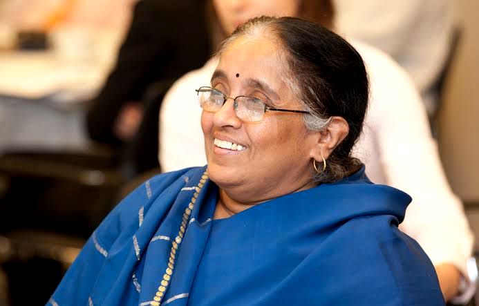 How one woman completely changed the microfinance sector 🌟

Back in the 1970s, Vijayalakshmi Das (Viji) was researching the money market in rural India for her postgraduation.

For the first time, she truly saw the struggles of underbanked Indians with informal lending.