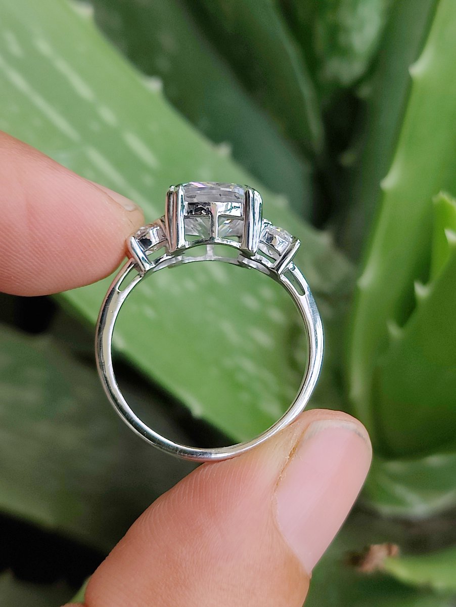 SwiftDiamond6's tweet image. 6.988CT Cushion&amp;amp;Round Cut CubicZirconia Diamond 3 Stone Wedding Anniversary Gift Ring Double Prong Ring Engagement 925 Sterling Silver Ring.
#cushioncutring
#threestonering
#czring
#engagementring
#bridalring
#themring
#eventring
#giftforsister
#Minimalistring
#labdiamondring