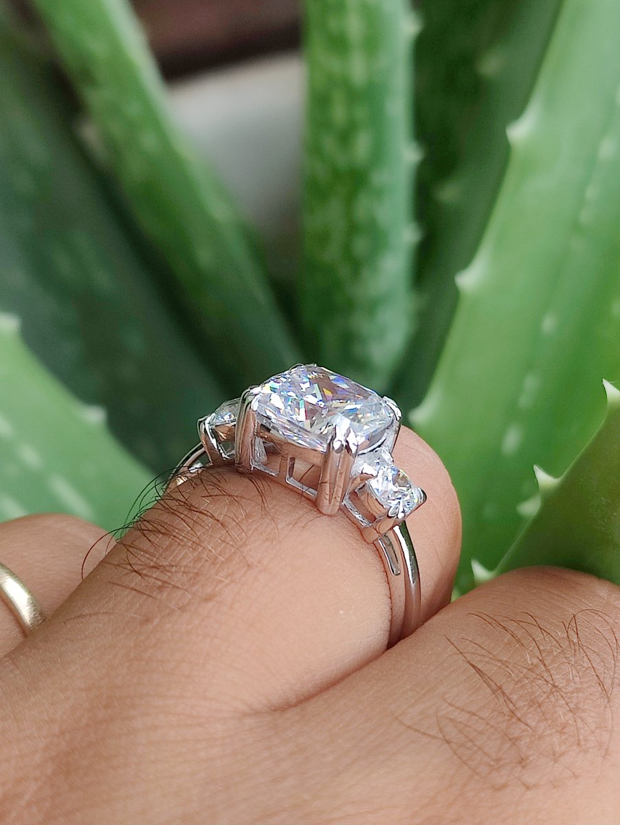 6.988CT Cushion&Round Cut CubicZirconia Diamond 3 Stone Wedding Anniversary Gift Ring Double Prong Ring Engagement 925 Sterling Silver Ring.
#cushioncutring
#threestonering
#czring
#engagementring
#bridalring
#themring
#eventring
#giftforsister
#Minimalistring
#labdiamondring