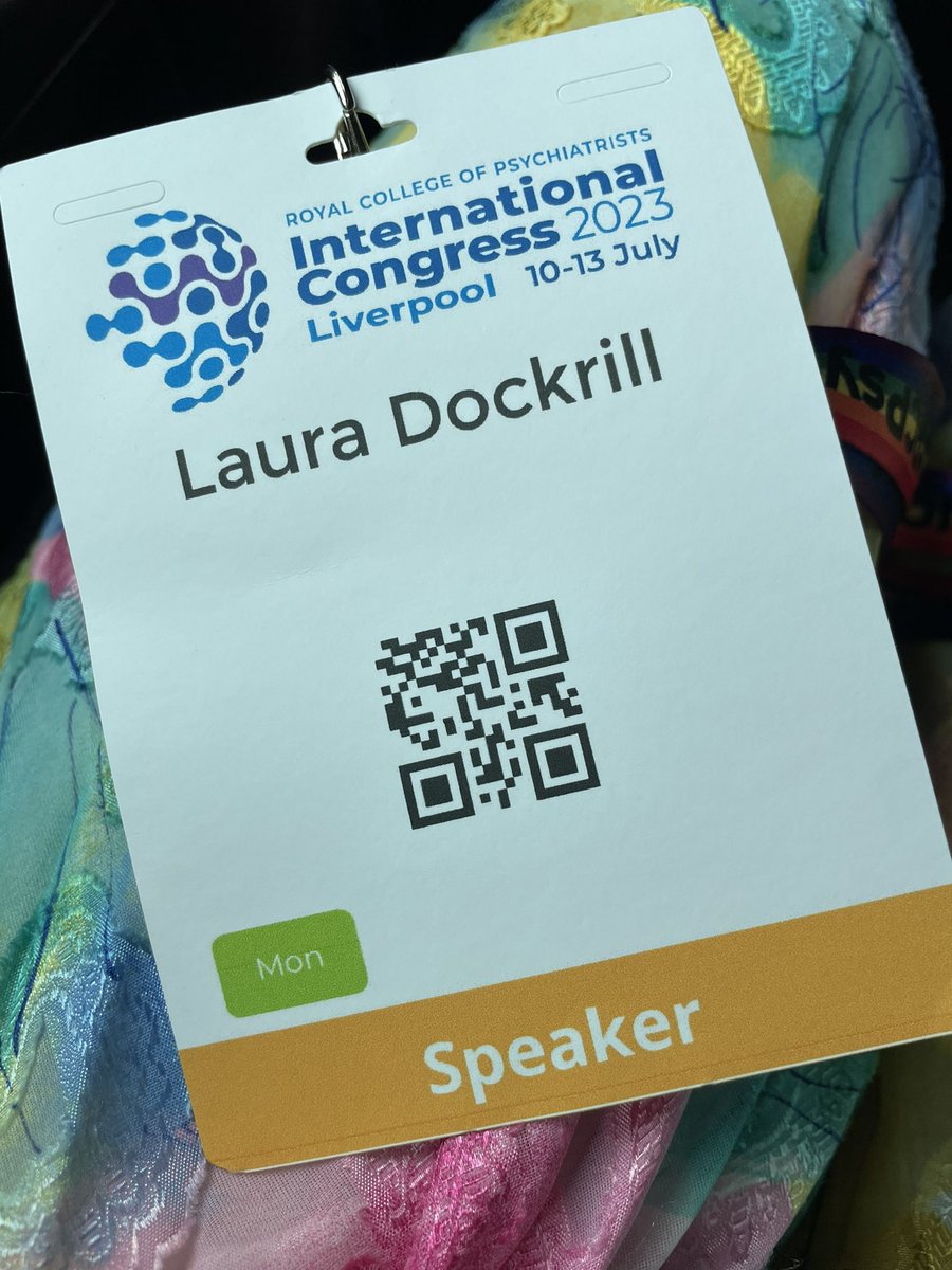 Laura Dockrill tweet media