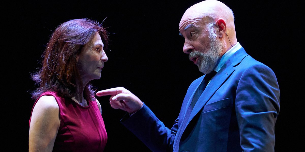 El Premio Especial del Jurado de 40ª Feria de Palma ha sido para Nevenka por el magnífico trabajo coral de sus intérpretes, Gema Matarranz, Ales Furundarena y Marta Megías, a través de la visión de la directora María Goiricelaya
Zorionak! 👏👏👏
Os esperamos el 25 de noviembre