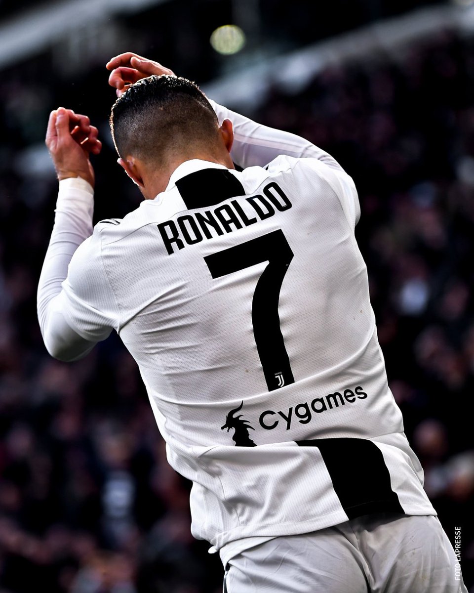 SerieA's tweet photo. #OTD - 𝐂 𝐑 𝐈 𝐒 𝟕 𝐈 𝐀 𝐍 𝐎 ✍️ https://t.co/urrVCjyhlf