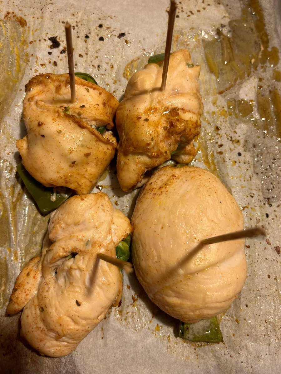 DrRomCrespo's tweet image. Monday L&amp;amp;G Menu:
I love trying new lean &amp;amp; green recipes! Right when I thought I have had something great, another awesome recipe appears! Chicken Fajita Roll ups! I added the Mexican Cauliflower Rice and mushrooms to finish off the greens. #optavia #leanandgreen