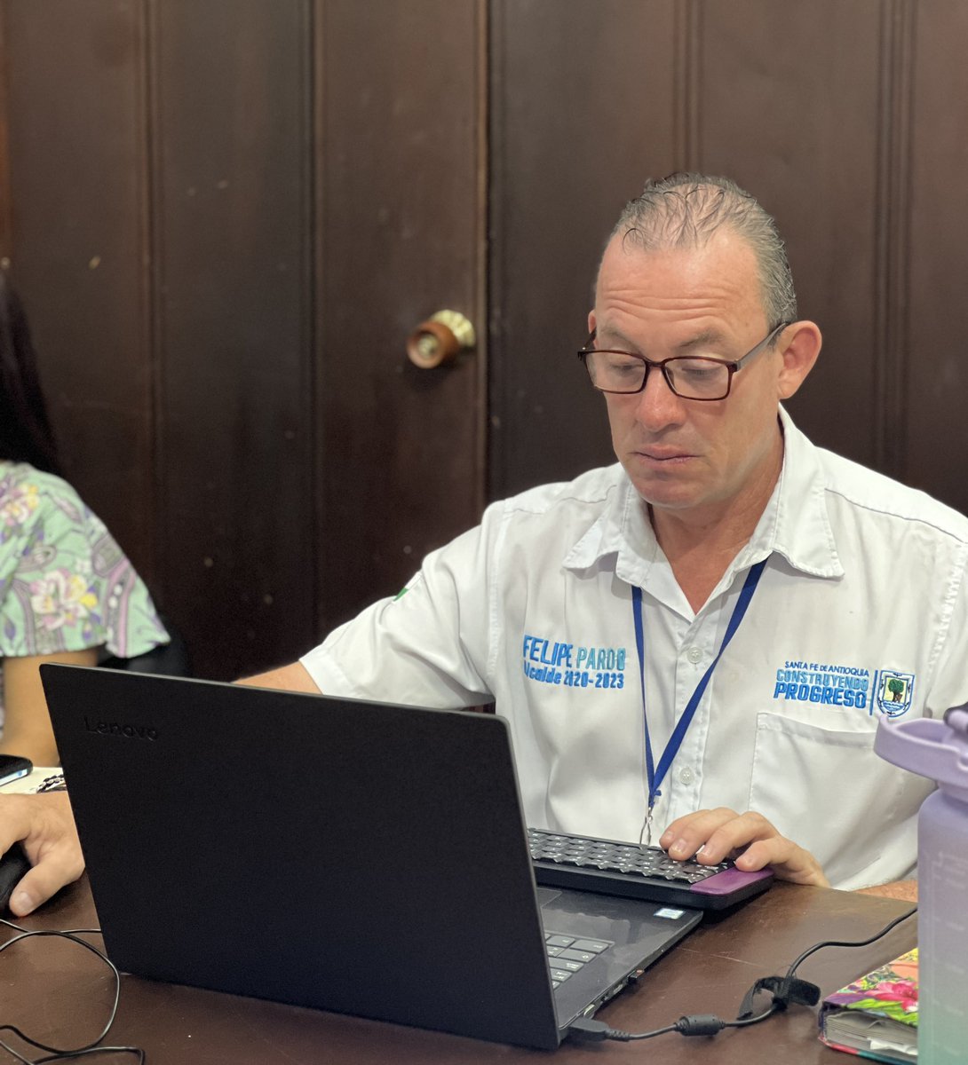 alcaldiasfda's tweet image. Iniciamos la semana en equipo, a través del órgano articulador y de decisión de Consejo de Gobierno 👥 instancia presidida por nuestro alcalde @FelipePardoSe junto a los secretarios de despacho.
🧵☝🏽

#VisióndeGobierno es #ServirConAmor
#ConstruyendoProgreso #FelipePardoAlcalde⬆️