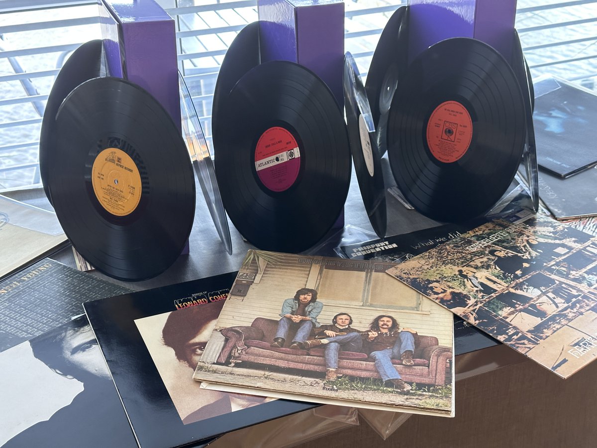 AdrianScragg1's tweet photo. Cleaning records over the weekend and spending time with old friends 😎 https://t.co/KM2rKk93I0