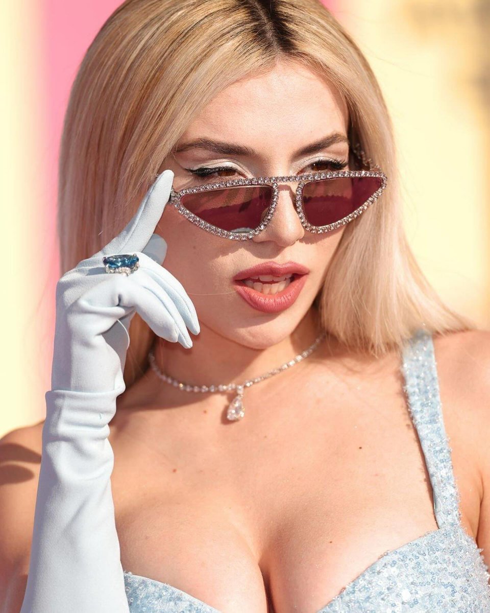 ava_miss_max's tweet photo. Barbie 💎 https://t.co/0VxbnTEmdg