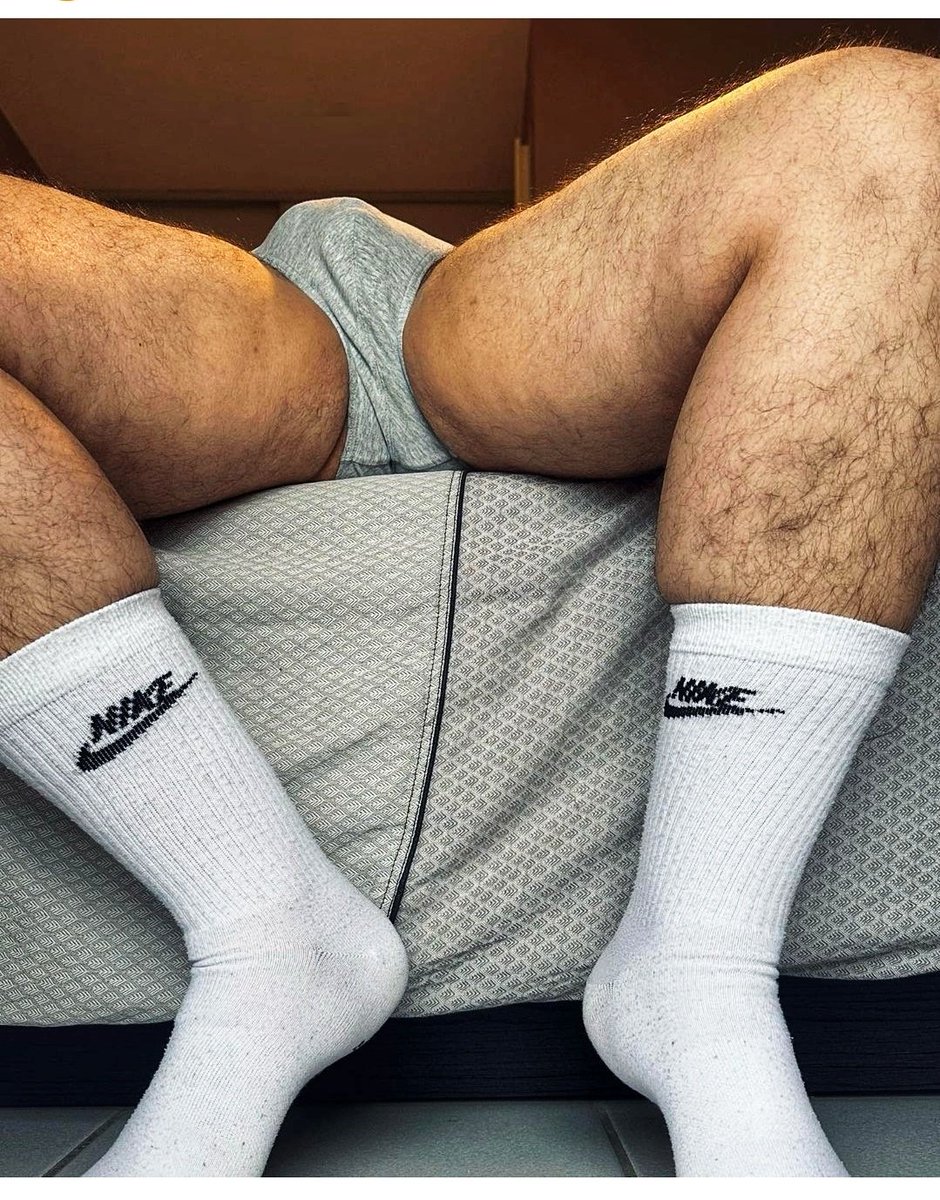 Bogdan82660066's tweet photo. #bulgeunderwear https://t.co/sWxzp0kGD2