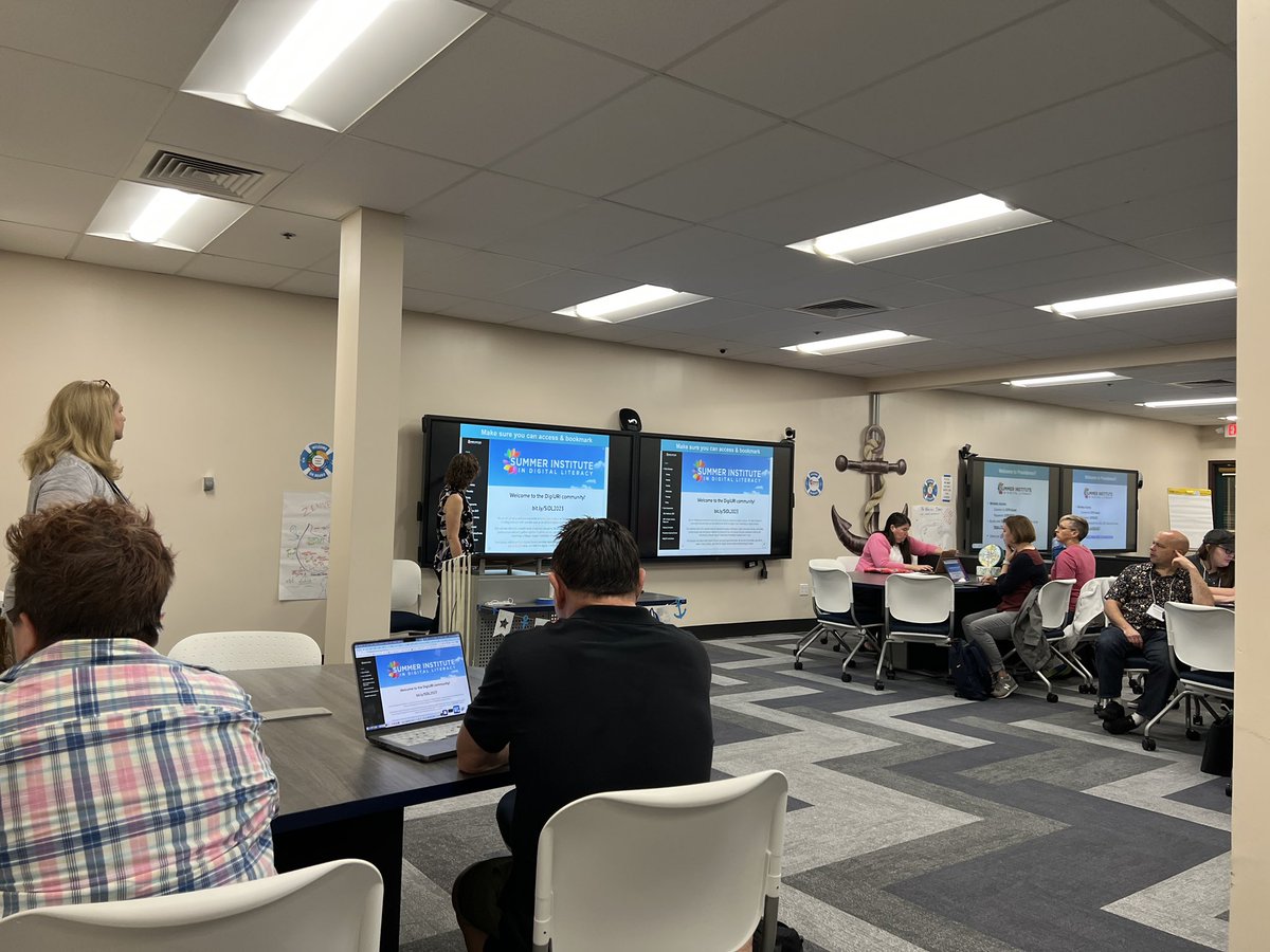 wcyang's tweet photo. And we’re off to begin our #digiURIjourney this week! So excited to learn with everyone! #digiuri https://t.co/fKRru45LjM