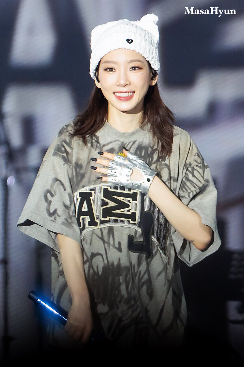 テヨン 少女時代 's...one TAEYEON Tシャツ ホワイト 白 テヨン 少女時代 'sone TAEYEON Tシャツ ホワイト 白