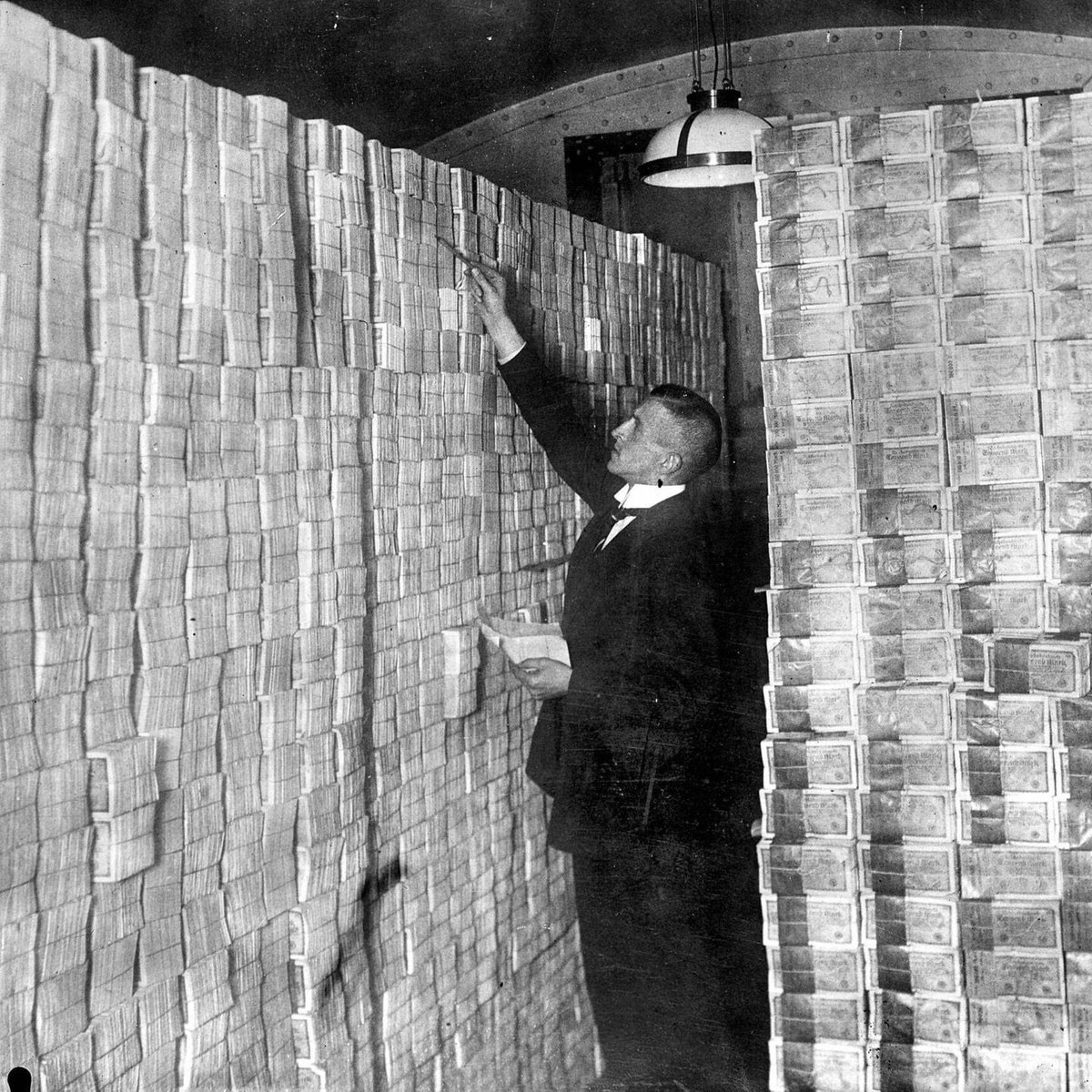 How to buy 1  #Bitcoin   In 2040