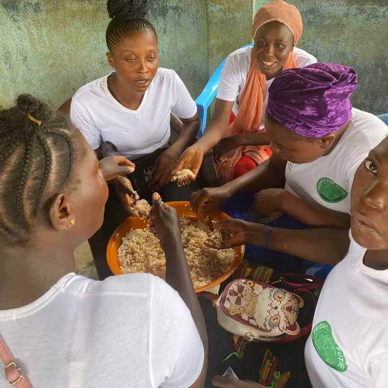 FFF_SierraLeone's tweet photo. #Women are one of the gender when it comes to inclusion!
#empower them to be at the Frontline on climate action!
#treeplantingproject
#UnitedinAction 
#ClimateAction 
@ExtinctionR 
@hawanatu_brima 
@RoselineIsata 
@Fridays4future 
@Amnah567 https://t.co/PsuVdZaGiR