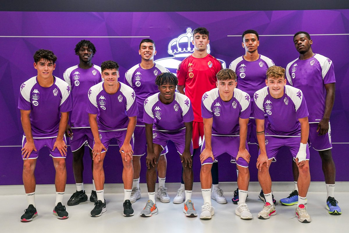 🏋🏻‍♂️⚽️💜 Primer día de pretemporada con el 𝗽𝗿𝗶𝗺𝗲𝗿 𝗲𝗾𝘂𝗶𝗽𝗼 superado

#pucela #RVcantera