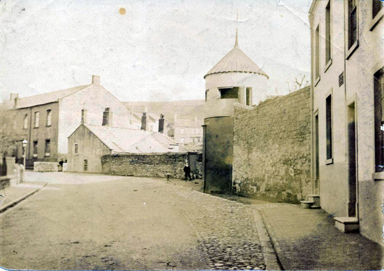 CumbriaArchives's tweet photo. John Fletcher Miller, meteorologist and Royal Society Fellow, built an observatory on High Street Whitehaven and recorded the transit of Mercury, a "very brilliant" shooting star and an eclipse #EYASpace @explorearchives #WhitehavenArchives https://t.co/ndqiPkeQHe