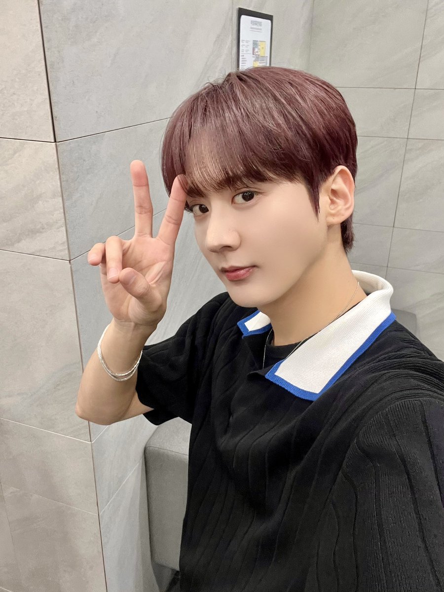 틴탑(TEEN TOP) tweet media