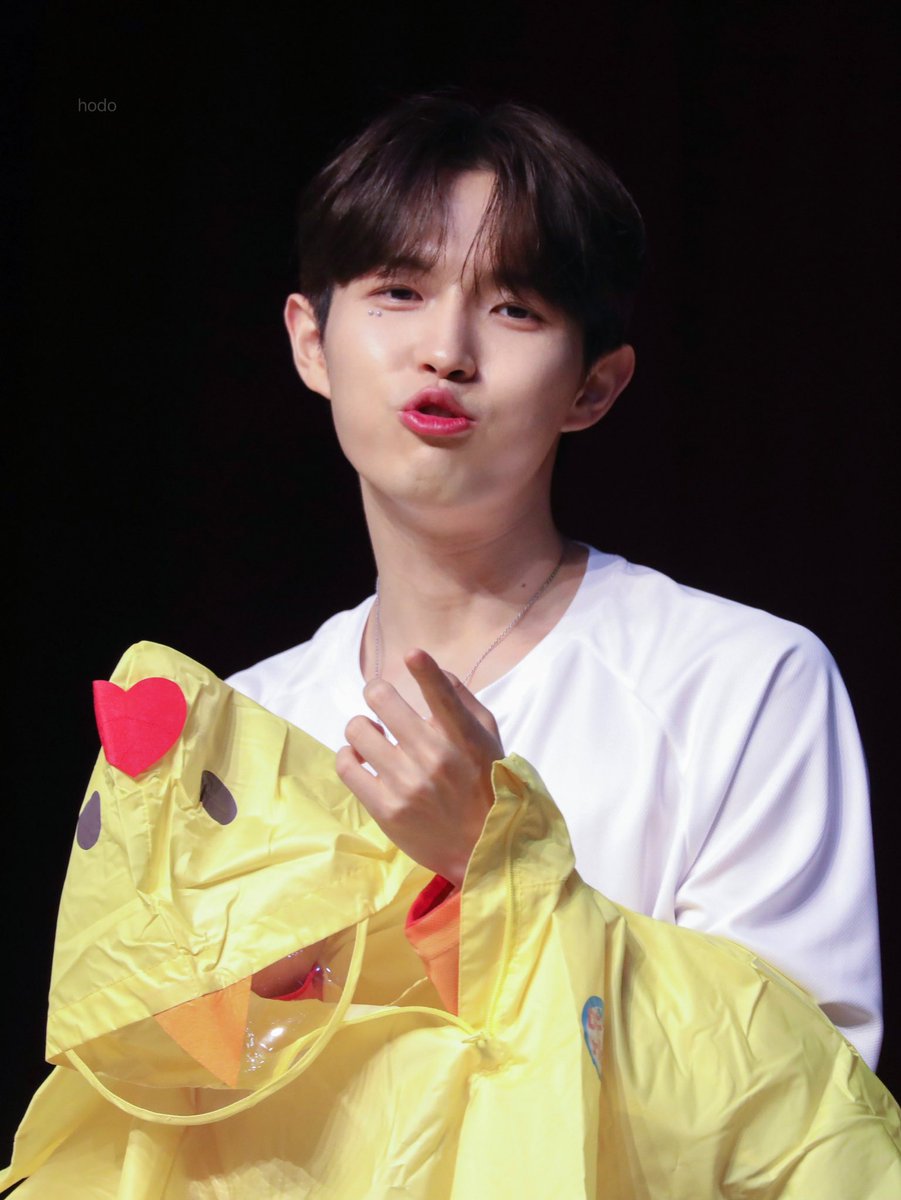 kj_hodo's tweet photo. 230707 미니레코드 #김재환 https://t.co/dkWhLAq665