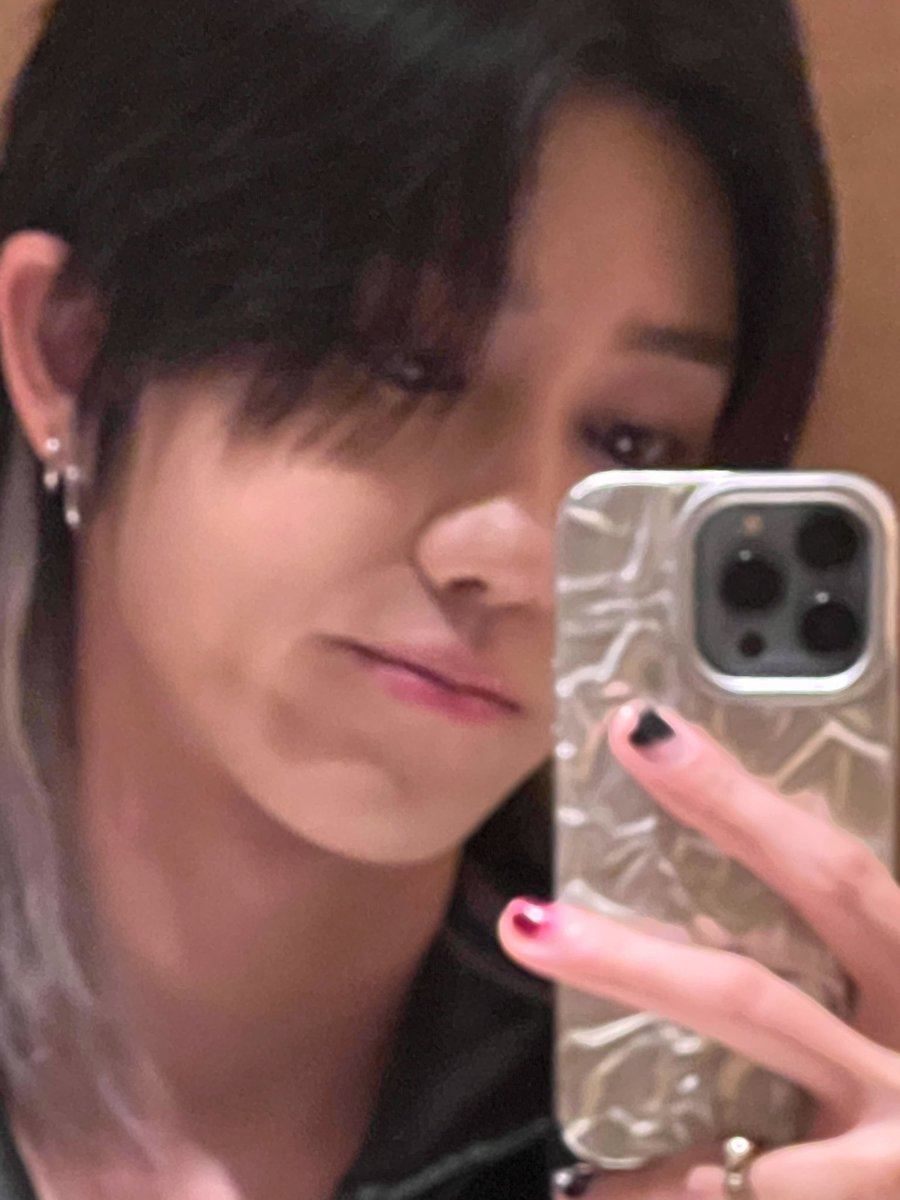 lowqualityhao tweet picture