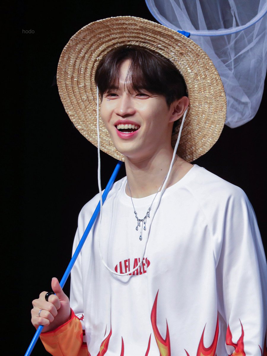 kj_hodo's tweet photo. 230707 미니레코드 #김재환 https://t.co/GOTV2H1K74
