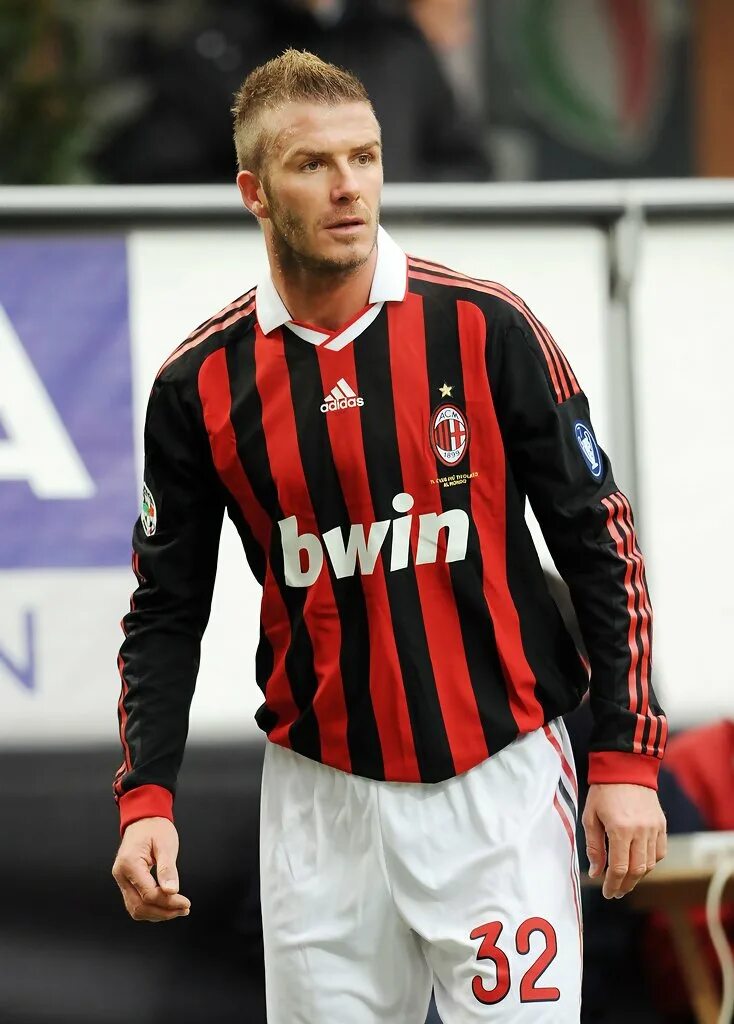 CarlosJ00919108's tweet image. ¡¡¡7️⃣Cracks que NO recordabas que jugaron para estos Clubes!!!

A continuación les comparto un #HILO 🧵con fotos📸de grandes estrellas del #futbol mundial vistiendo franelas de las que seguro habías olvidado o que... directamente ni conocías.

Sígueme para que te enteres👇