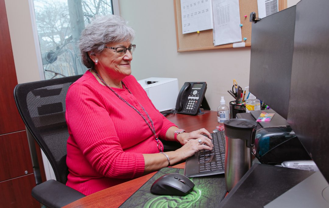 WabanoHealth's tweet photo. As an Indigenous Engagement Specialist, you can make a difference by managing community issues and concerns and providing the Indigenous perspective in the health system.
Apply today! https://t.co/pFVO8NVpgL
#WorkforWabano #werehiring #ottawajobs #ottawacareers #Indigenousjobs https://t.co/EQkcR6rD0q