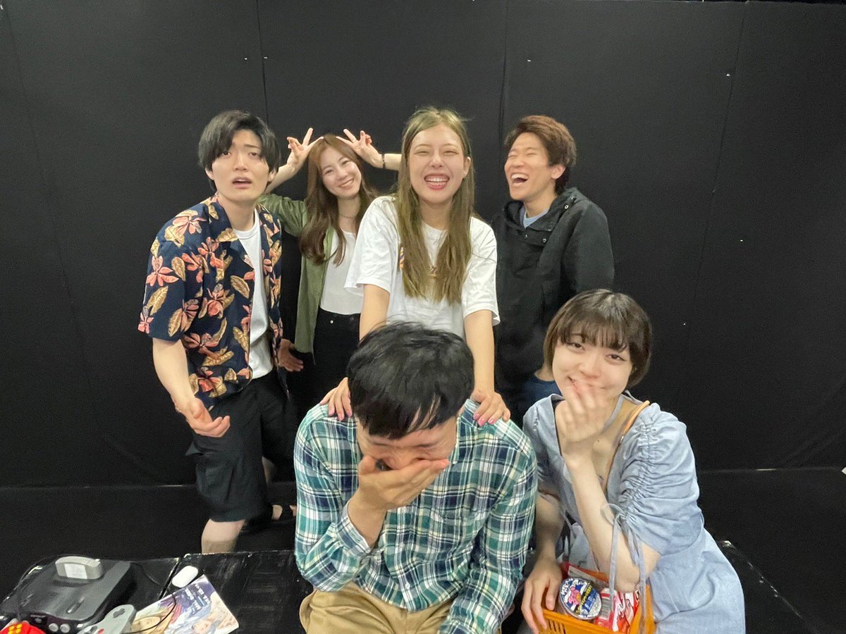AsoSanae's tweet photo. 『 #サドル研究会の逆襲』
終演致しました

圭太さんの作品に出させていただくのは2回目、今回もとても素敵な役を演じさせて頂きました😌
そして、心暖かい座組のみんながいたおかげでのびのびとお芝居が出来ました

ナナちゃん、またどこかで会おうね

ウェーーイ！！！🍻

虻川ナナ役/阿蘇早苗 https://t.co/1lQrXz5PwC
