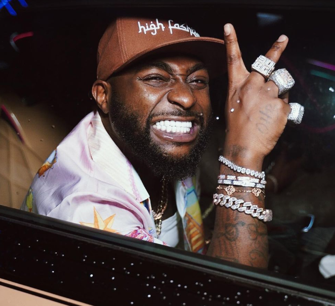 WORLDBLAZE2's tweet photo. Davido Shocks Fans In Houston With An Electrifying Show – Timeless Album Tour https://t.co/NApDITMlv4 #worldblazenet #worldblaze https://t.co/IQPDnoTwk9