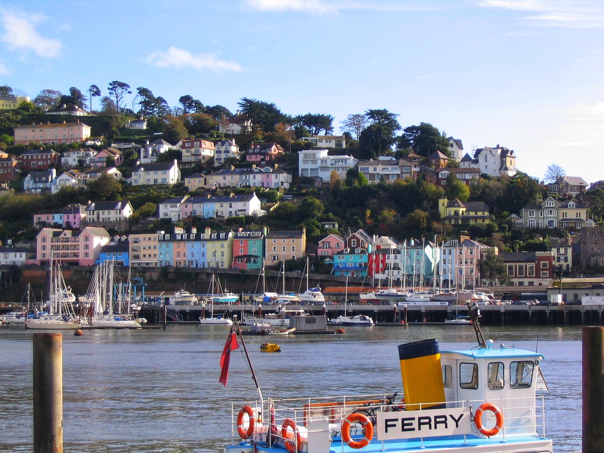 he River Dart looking towards Kingswear, Devon #dartmouth #riverdart #kingswear #dartmouthdevon #discoverdartmouth #devonriver #englishrivers #devon #devonuk #devonphotographer #england
#englandphotolovers
#canonpowershota70
#canoncamera