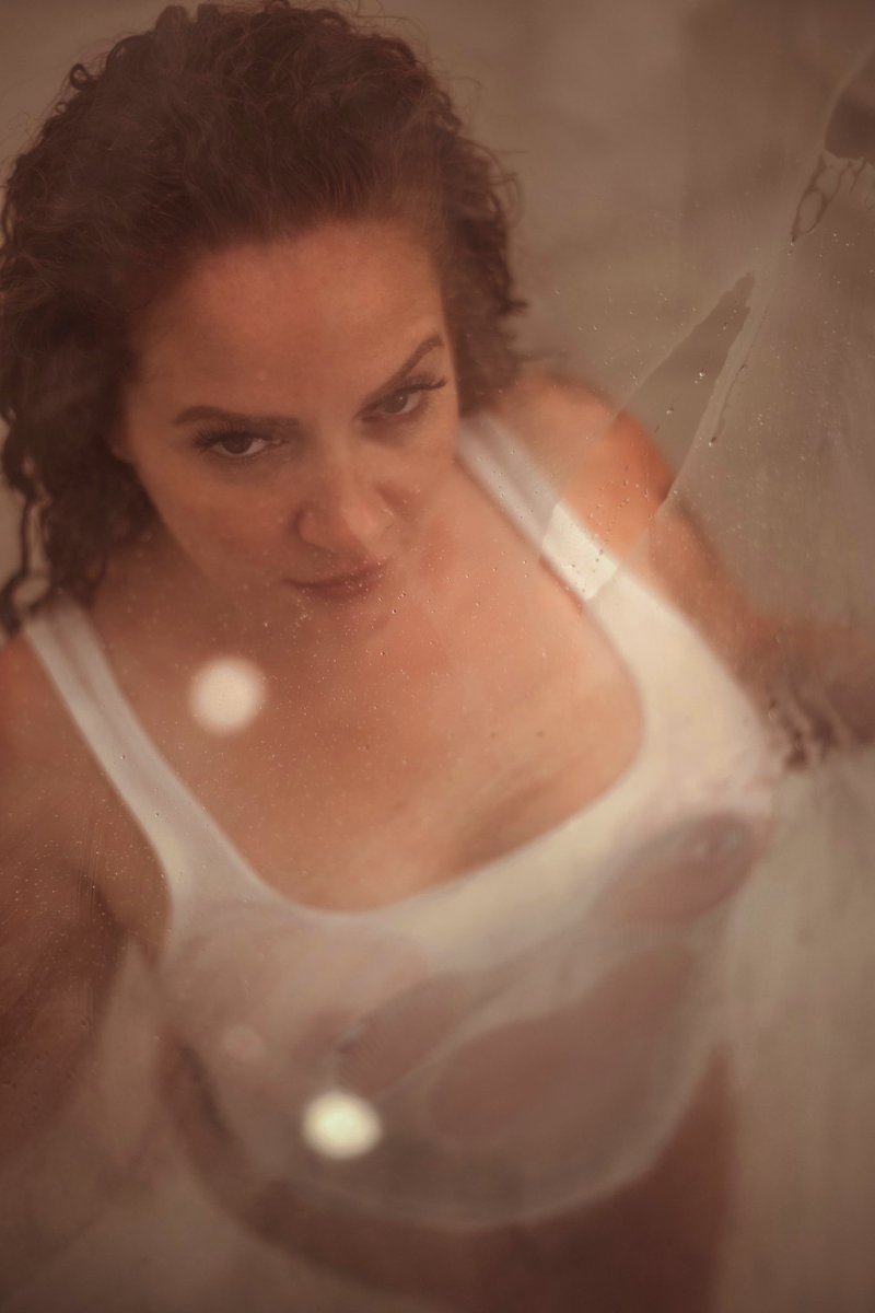 phoebs902's tweet photo. Getting in with me? 💦💋 #shower #Barbie 

https://t.co/EIm2O2Z9rc https://t.co/QTKjGu9XIf