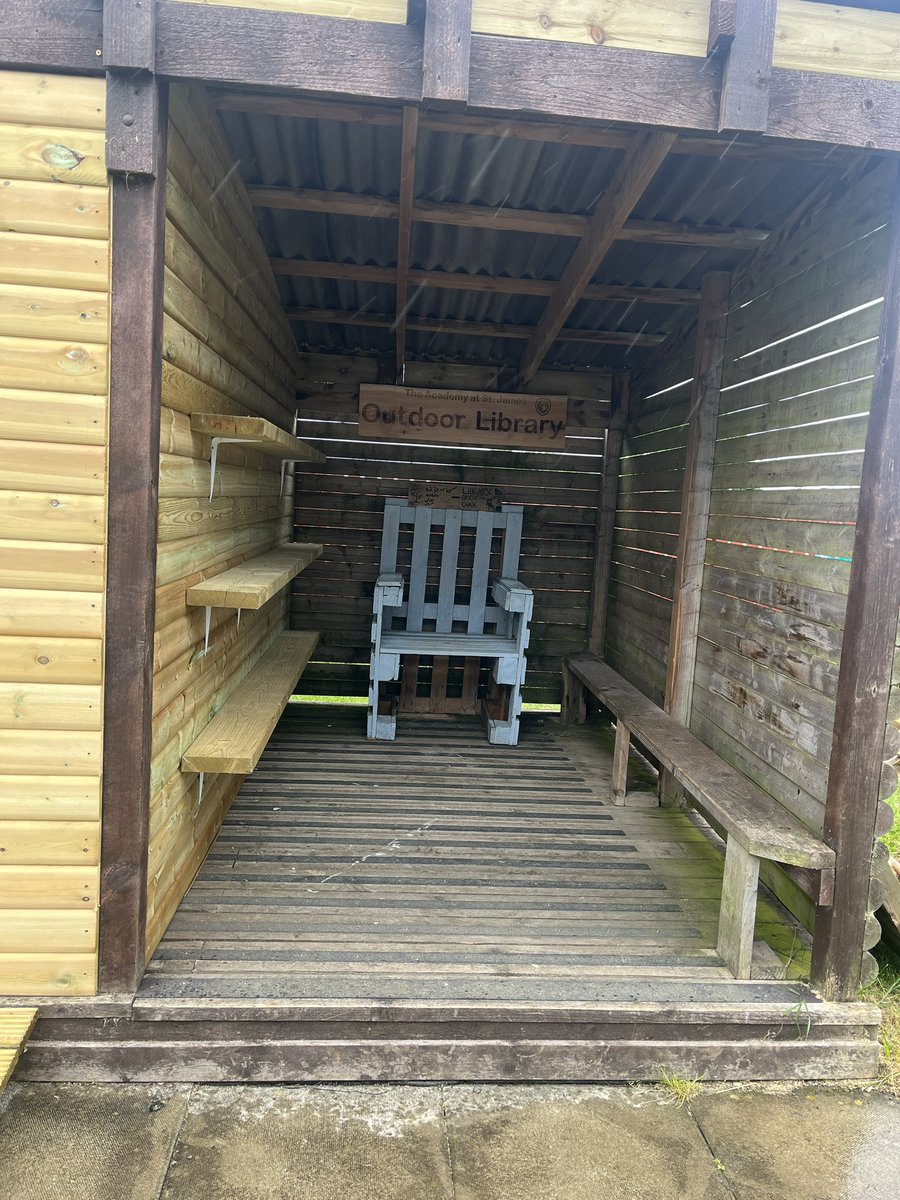 Delighted to see the regeneration of our old outdoor shelter. After lots of work on improving #Playtime we now have a fit purpose and secure storage solution for all our resource… & a library! #OutdoorEnvironment Thank you @GTLandscapesLtd @We_Are_CAS @church_prim