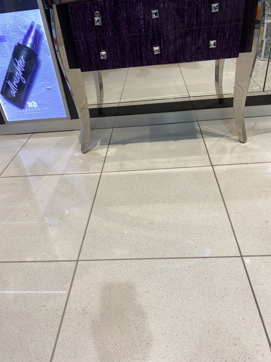 TilesPorcelain's tweet photo. Diamond White Sparkly Quartz Tiles

https://t.co/jTpyBhMPbX

#whitetiles #quartztiles #sparkly #designer #luxury https://t.co/8FRt1lQBnK