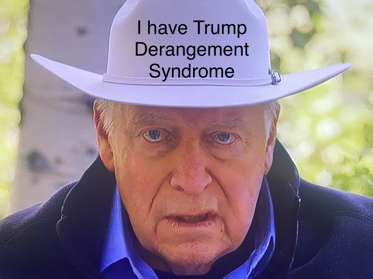 JannaPart2's tweet photo. @ImabitcSumtimes @skb_sara @NotAlexSheppard @DineshDSouza No joke !!! How is attacking a #MAGALover any different than voting #LibNut ??? 

#RottenRonnie has less than ZERO chance of winning a 3 legged race than winning the nomination, so #GetBehindTrumpOrGetLost 🥳💥👍 https://t.co/UmwSCicENE
