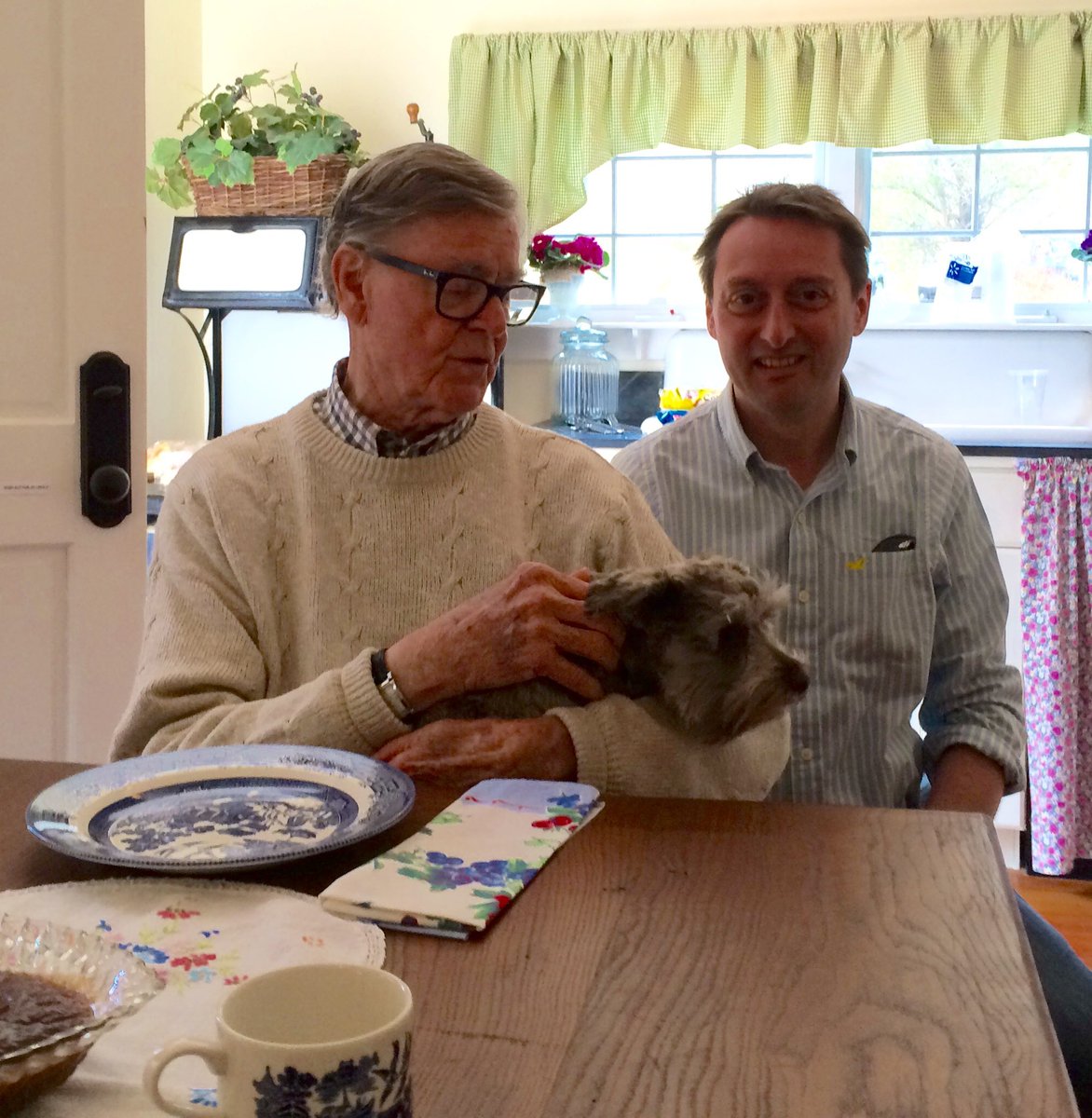 Earl Hamner, creator &amp; narrator of The Waltons, would’ve been 100 today. 

The photo on the left is Earl with Richard Thomas, who played his younger self on TV; the one on the right is with me in the kitchen of his original family home in Schuyler VA (2014).

Earl passed in 2016.